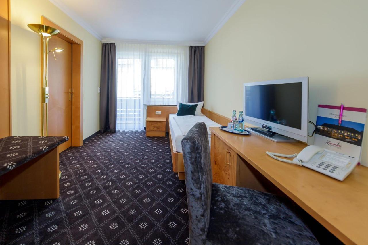 Hotel Zum Adler Nidderau Extérieur photo